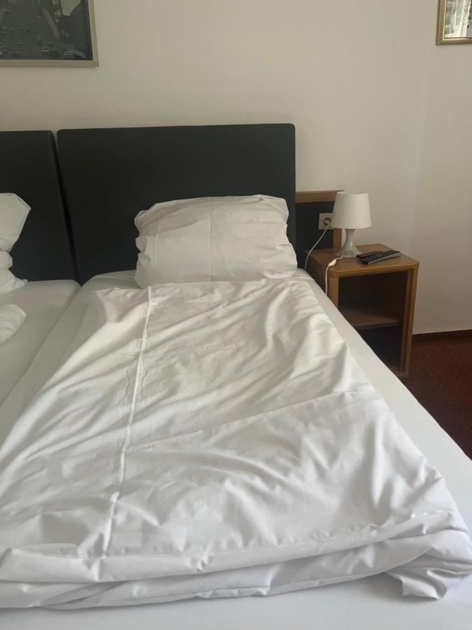 Hotel Zum Taunus Eppstein Εξωτερικό φωτογραφία