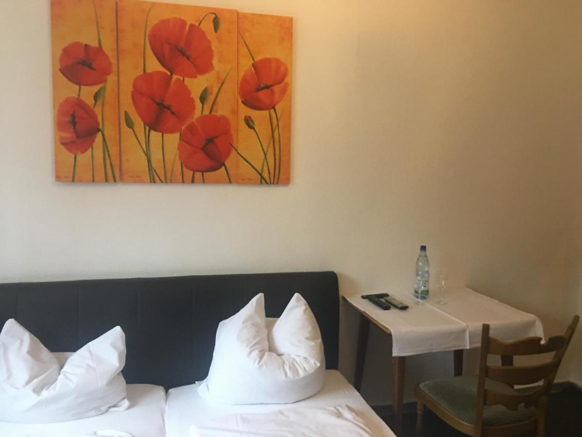 Hotel Zum Taunus Eppstein Εξωτερικό φωτογραφία